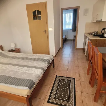 Goscinne Piotr Gaska *